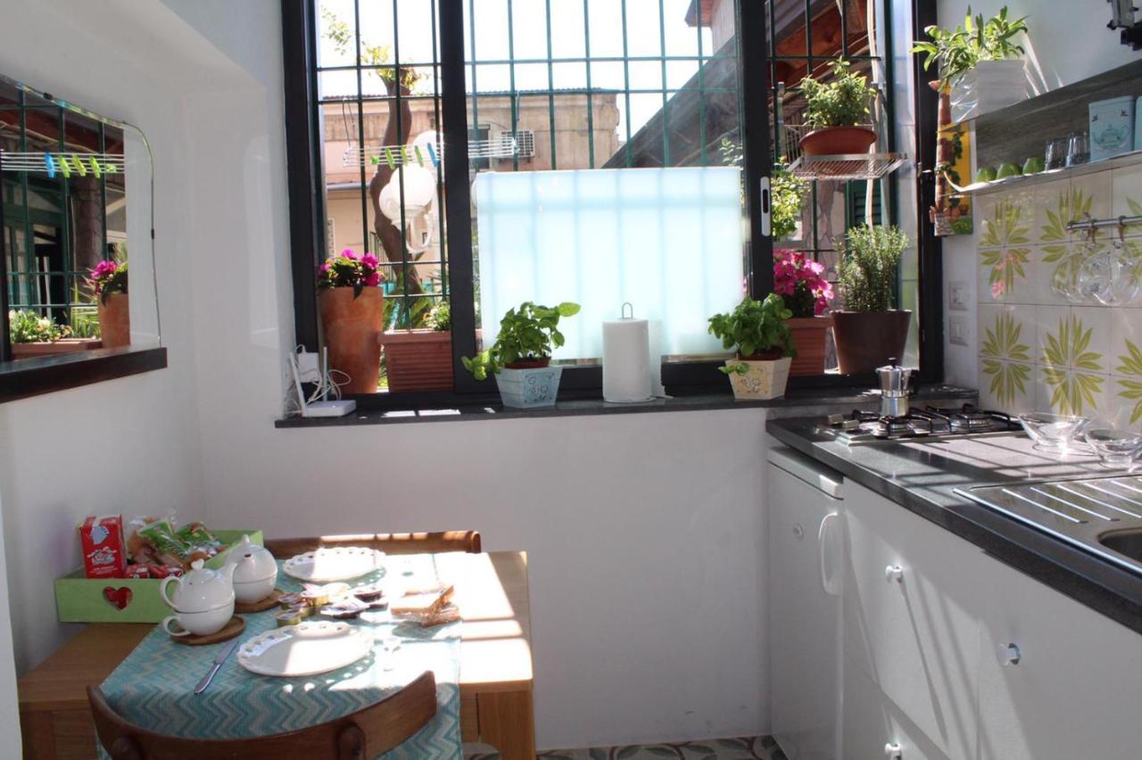 Appartement Dimora Via Col Vento Napels